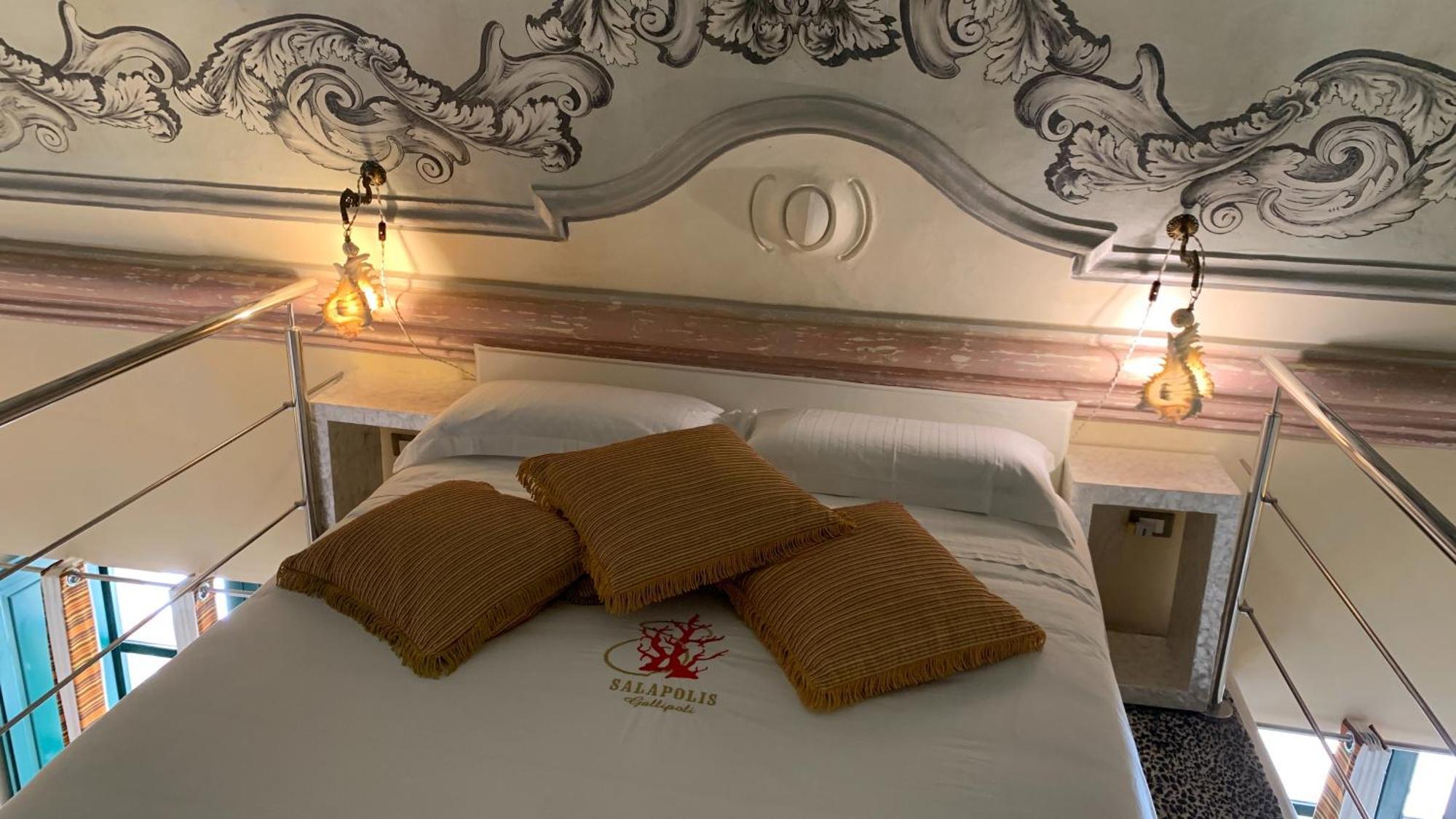 Palazzo Salapolis - Luxury Apartments Gallipolli Exteriör bild